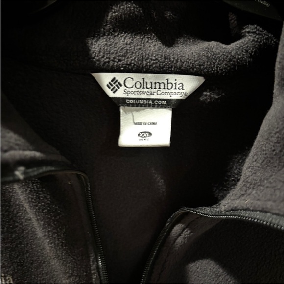 Men’s Columbia Fleece Vest - Picture 6 of 6